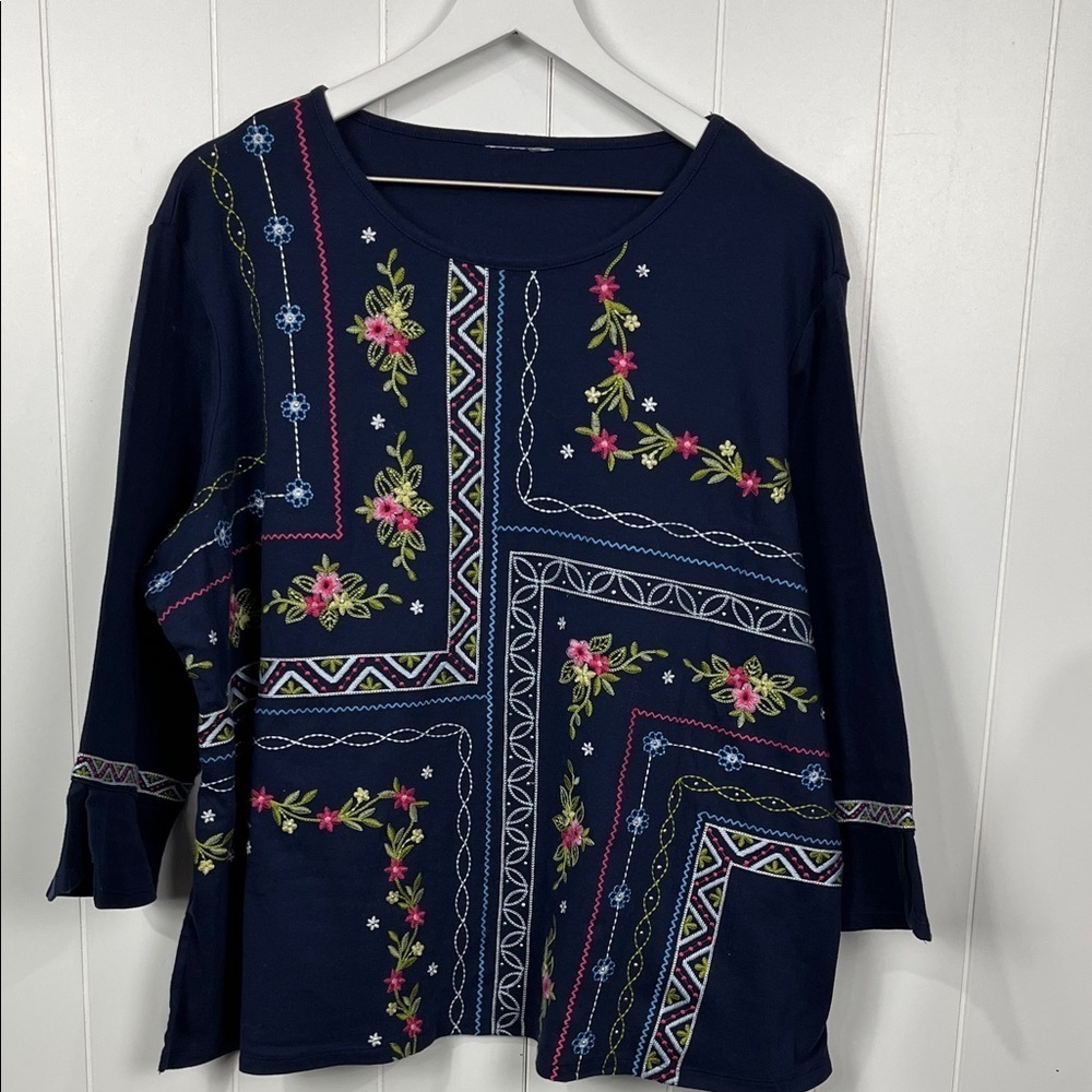 Womens floral Embroidered Top Scoop Neck 3/4 Sleeves Green Pink Sparkly Boxy Fit